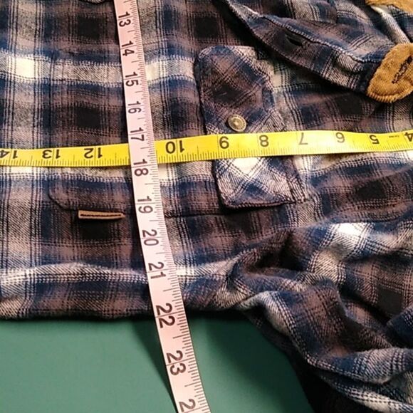 Legendary Whitetails Buck Camp Cotton Men's LG  Corduroy neck & cuffs - Picture 6 of 10